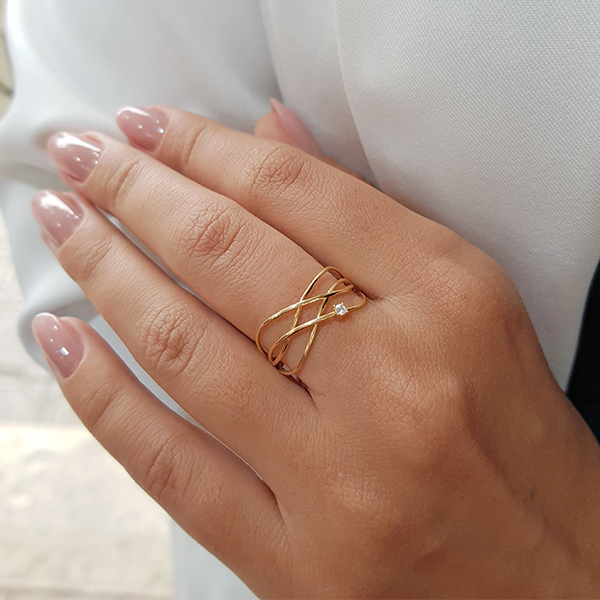 Anel Trançado em Ouro 18k e Zircônia