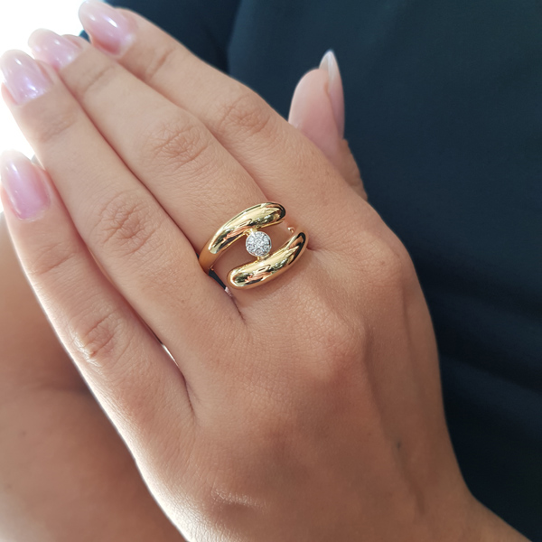 Anel Bold em Ouro 18k e Diamante