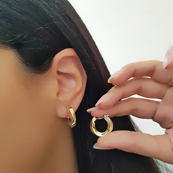 Brinco Argola em Ouro 10k