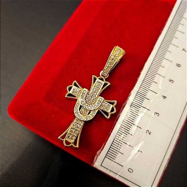 Pingente Cruz 3 Pontas Cravejado - Banhado a Ouro 18k
