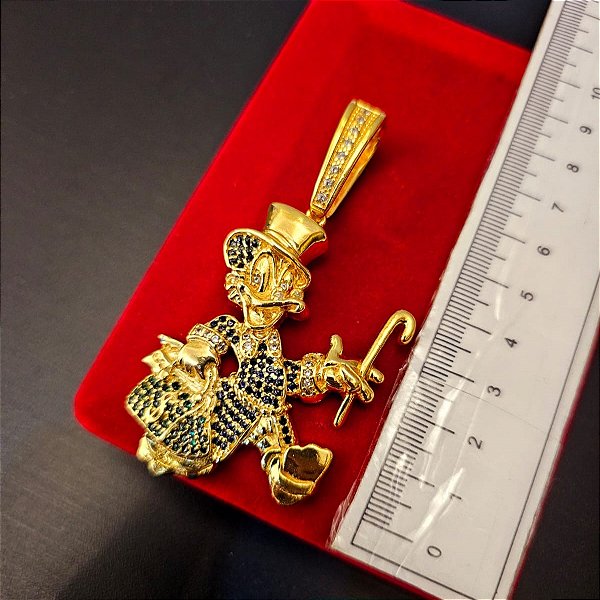 Pingente Tio Patinhas Bolsa de Dinheiro Cravejado - Banhado a Ouro 18k