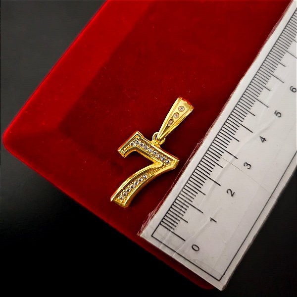 Pingente 7 Cravejado P - Banhado a Ouro 18k