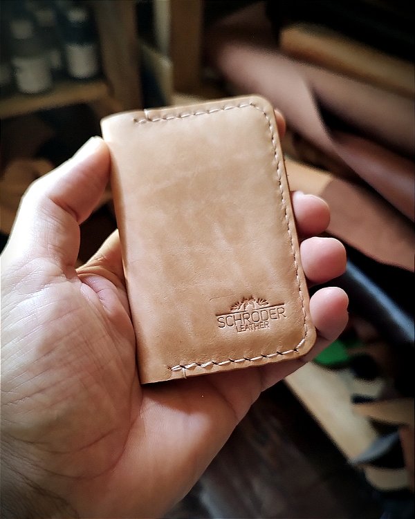 Mini Vertical Slim Em Couro Natural