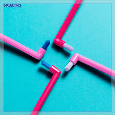 Curaprox Escova Dental Unitufo 9MM 1009B