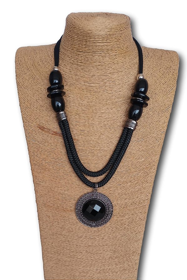 Colar Feminino Preto Com Pingente Prateado Ref. 2179