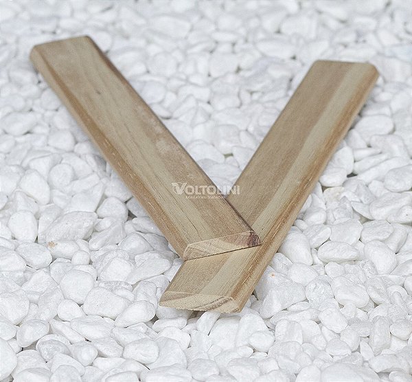 Mata-Junta em Madeira de Pinus Tratado 1 cm x 4,5 cm x 3 m