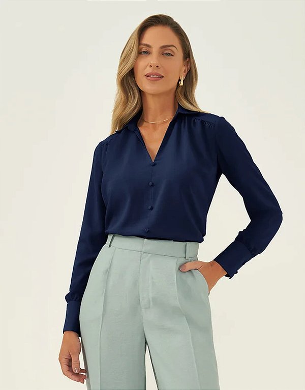 Camisa em Crepe Marinho