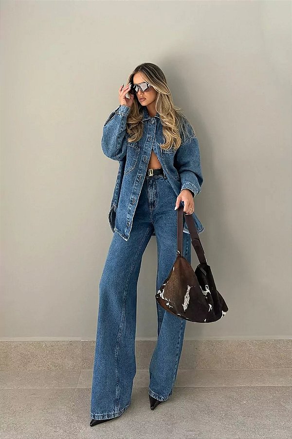 Calça Reta Jeans Lavagem Média