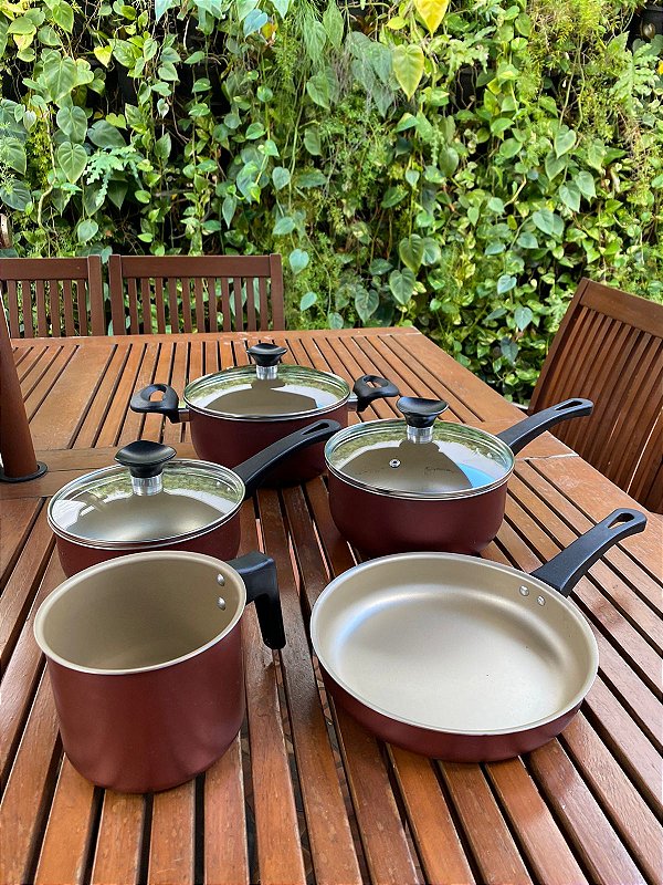 Conjunto Caçarola + Panelas com cabo + frigideira + caneco + Brinde Surpresa (Cereja e Bege).