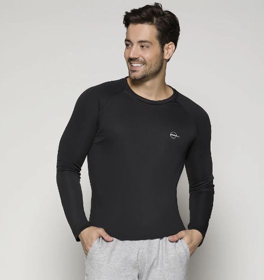 Camiseta Manga Longa PRETA Selene