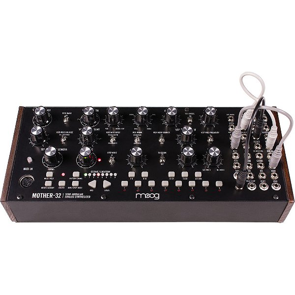 Sintetizador analógico semi-modular Moog Mother-32 mother 32