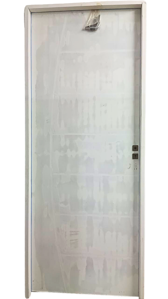 PONTA DE ESTOQUE - PORTA MADEIRA LISA PRIMER MONTADA C/ FECHADURA INTERNA MODERNO - BAT 9 - *RECUPERADA**