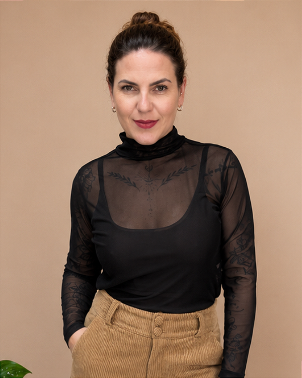 Blusa de Tule Manga Longa Lisa