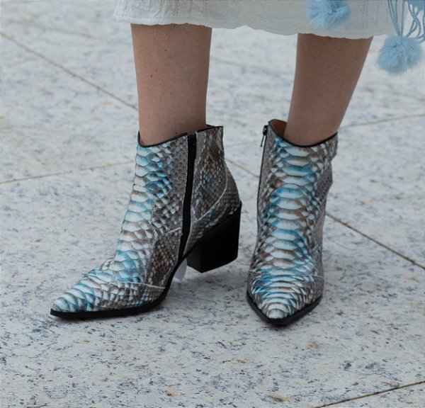 AK BOTA STELA PITON OFF