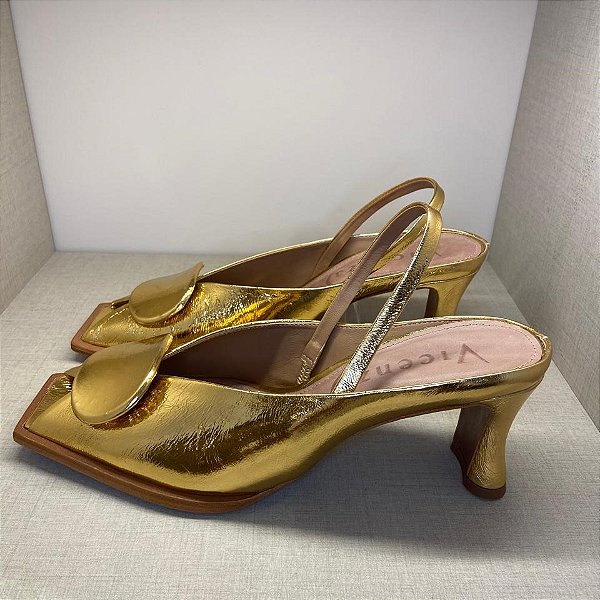 VIC SALTO CHANEL OURO