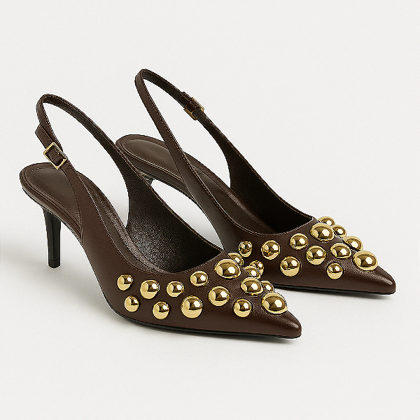 SCARPIN MARROM TACHAS