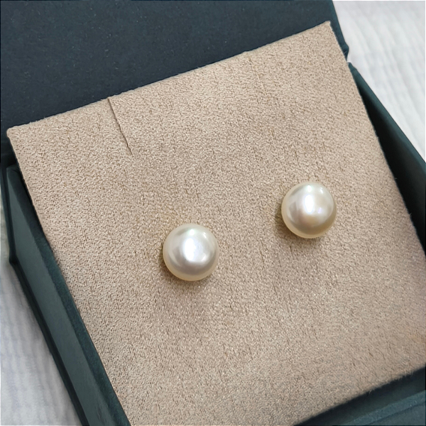 Brinco Ouro 18k Pérola Natural Biwa Botão 10mm