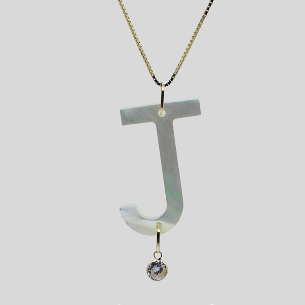 Pingente Ouro 18K Letra "J" Madrepérola