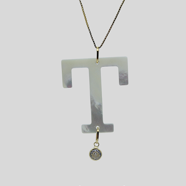 Pingente Ouro 18K Letra "T" Madrepérola