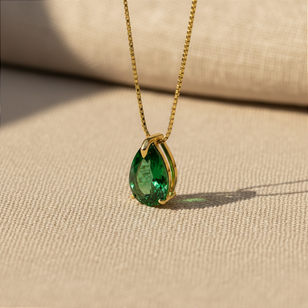 Pingente Ouro 18k Ponto de Luz Gota 6x8mm Verde Esmeralda