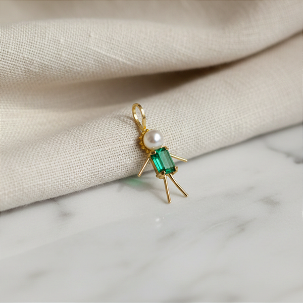 Pingente Filhos Ouro 18k Menino Verde Esmeralda