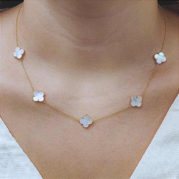 Colar Ouro 18k com 5 Trevos Madrepérola