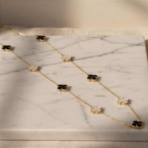 Colar Ouro 18k com 9 Trevos Madrepérola & Ônix