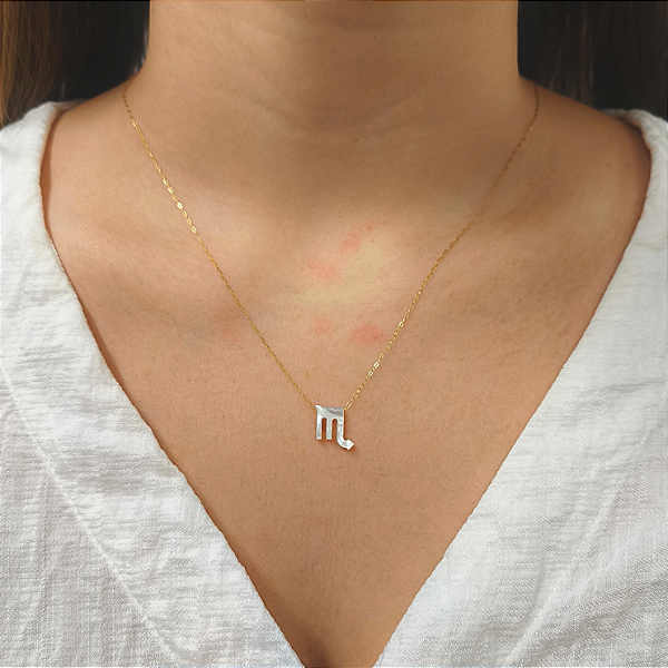 Colar Ouro 18k Signo Escorpião Madrepérola na Corrente Zeta