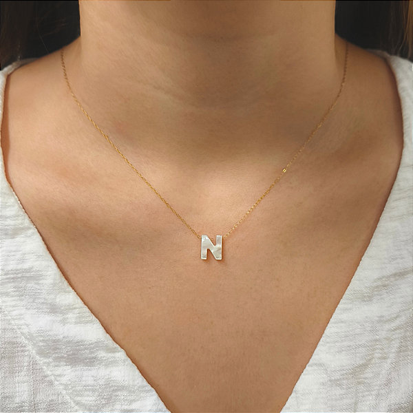 Colar Ouro 18k Letra "N" Madrepérola na Corrente Zeta