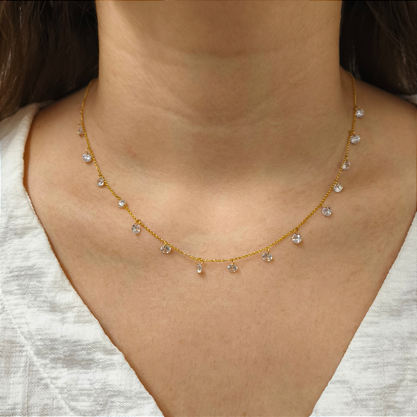 Colar Celebre em Ouro 18k com Pedrinhas Pendentes