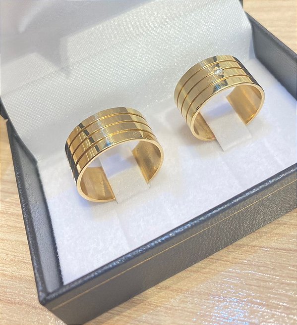 Par Aliança Ouro 18k Reta Frisada - Personalizado