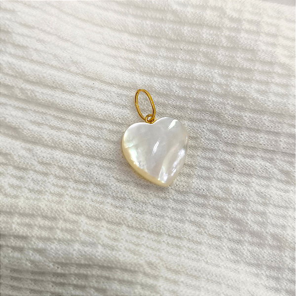 Pingente Ouro 18K Coração Madrepérola Abaulada