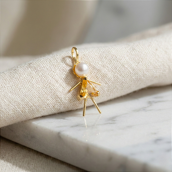 Pingente Filhos Ouro 18k Menina Bege