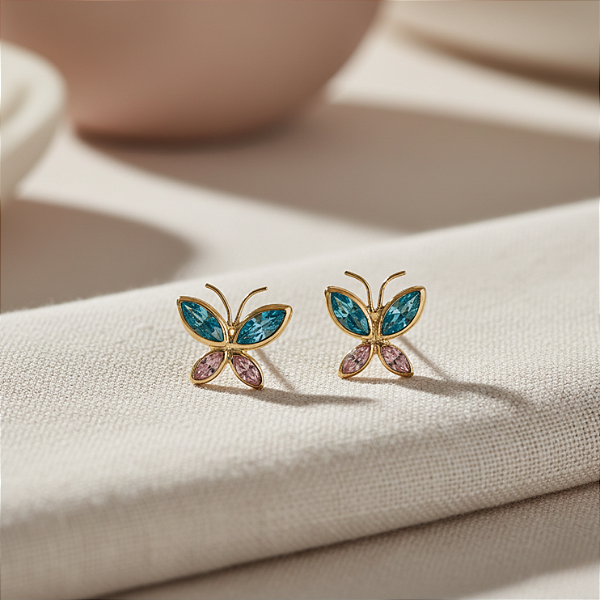 Brinco Borboleta Soft em Ouro 18k