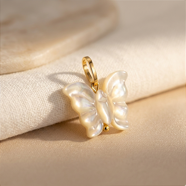 Pingente Borboleta Madrepérola e Ouro 18k