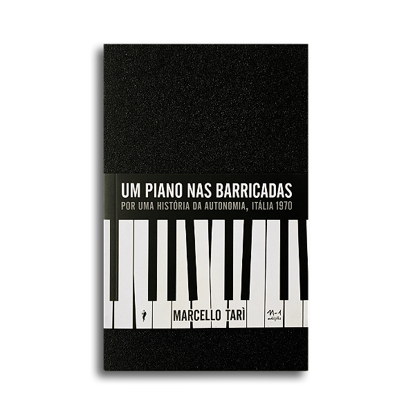Livro Um Piano Nas Barricadas