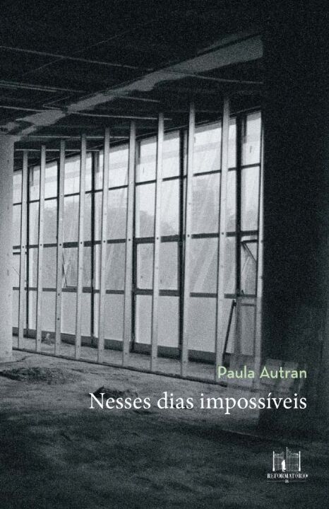 Livro Nesses Dias Impossíveis