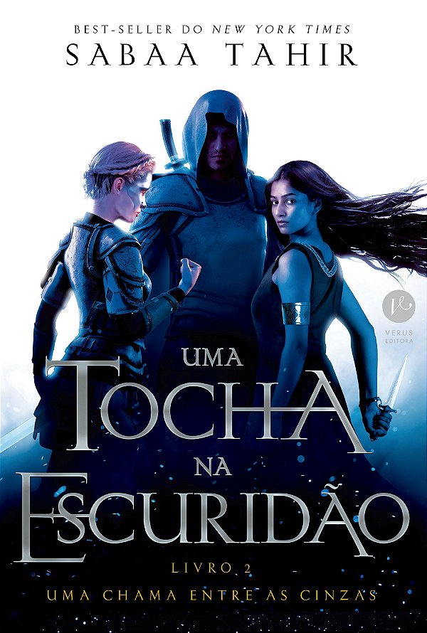 Livro Uma tocha na escuridão (Vol. 2 Uma chama entre as c...