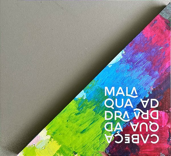 Mala quadrada, cabeça quadrada