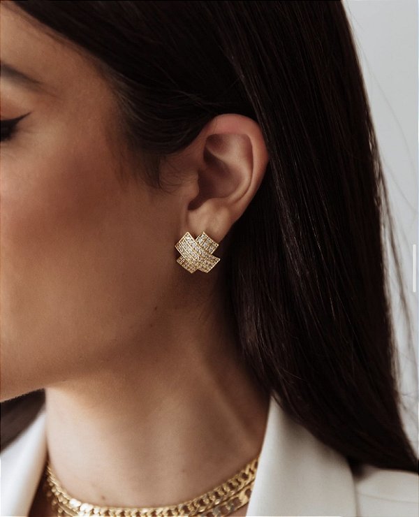 Brinco Botão X Cravejado