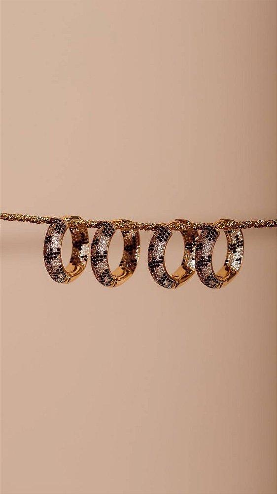 Brinco Argola Animal Cravejado