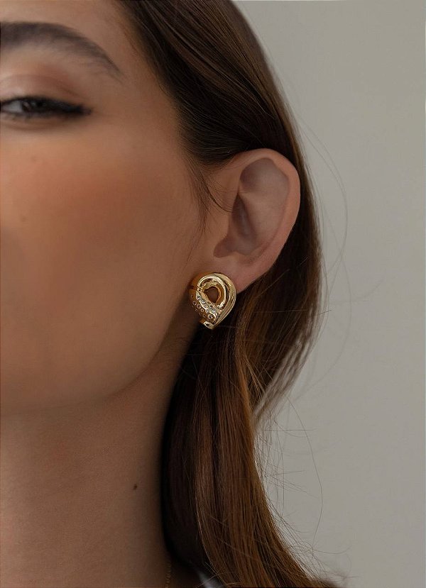 Brinco Torcido Cravejado