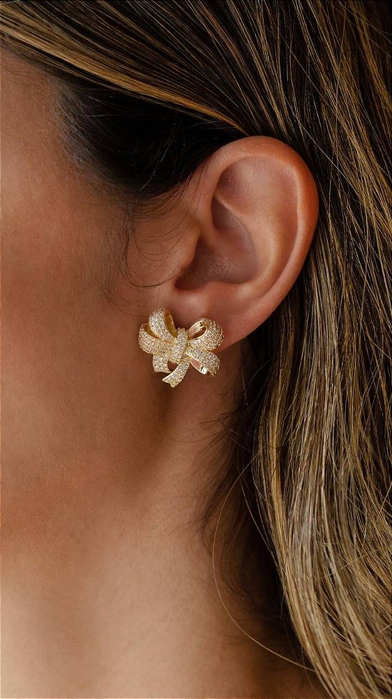 Brinco Laço Cravejado