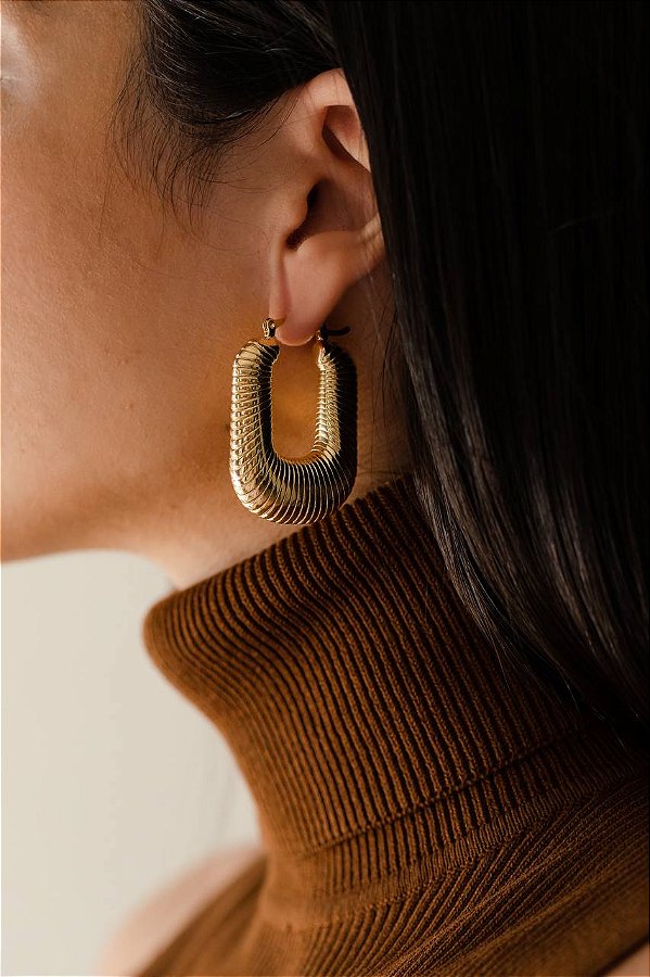 Brinco Argola Retangular Sanfonada de Eletroformação