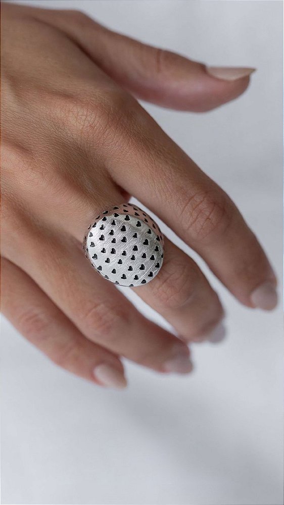 Anel Fosco Esmaltado Corações