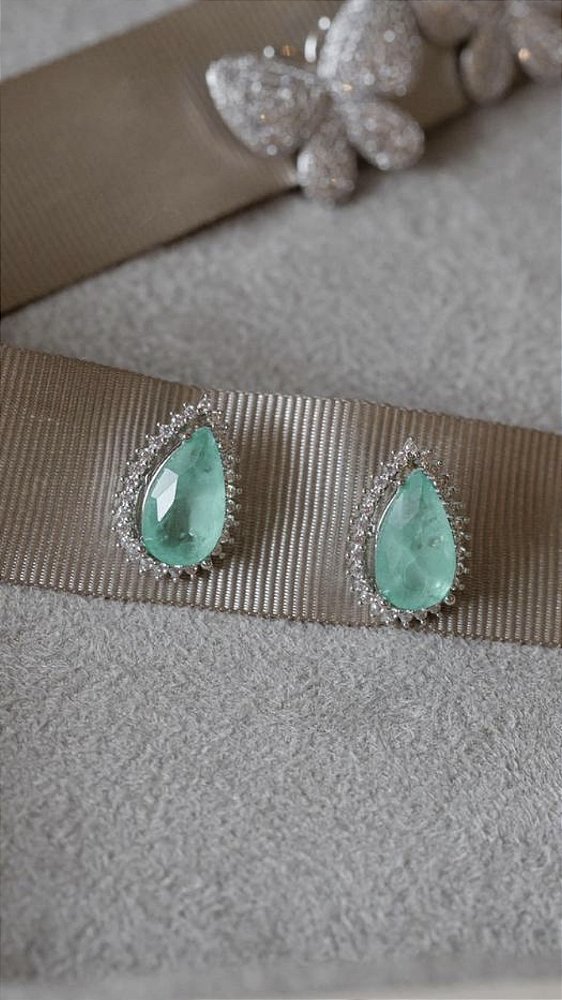 Brinco Gota com Base Removível