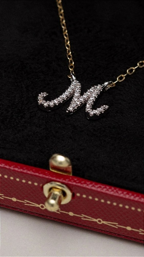 Colar Inicial Manuscrita