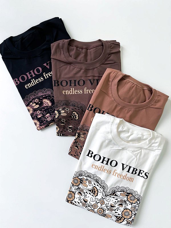 T-Shirt Feminina Estampada Boho Vibes Coração