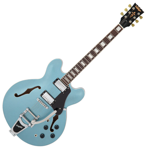 Guitarra Vintage Reissued VSA500BGHB Semi-Acústica Bigsby Gun Hill Blue com Corpo Maple Braço Mogno Parafusado Escala Rosewood 22 Trastes 2 Captadores Humbucker Wilkinson WOCHB Ponte Wilkinson TOM Bigsby