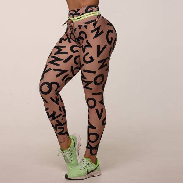 Legging  Empina Letters Exclusiva - Tamanho único 38 a 42